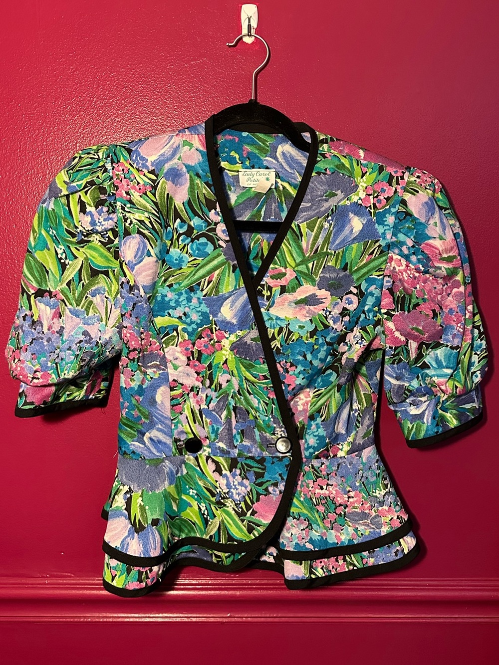 Lady Carol vintage floral blazer